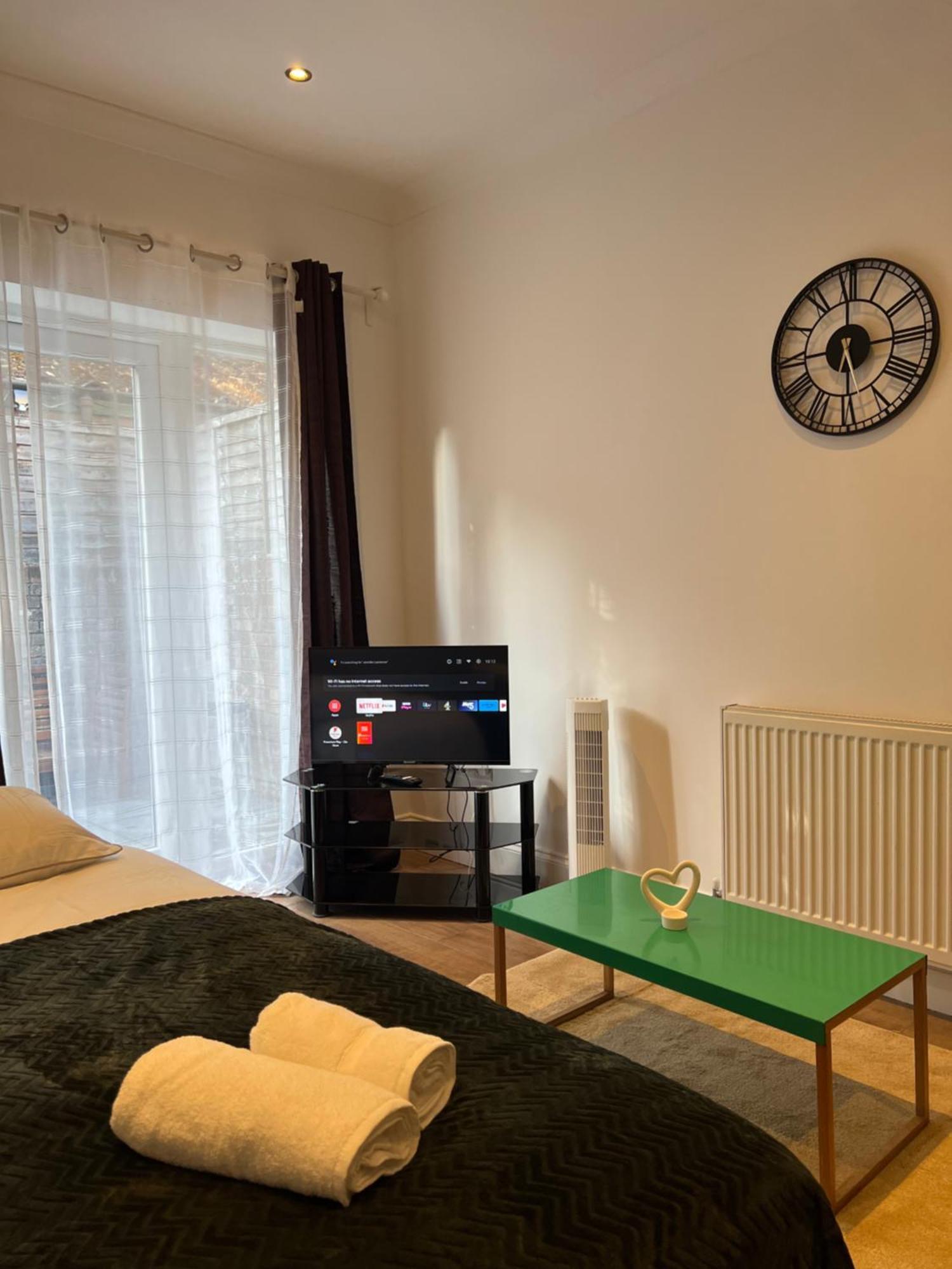 Charming 2-bed Flat With Private Garden, Easy Access To Kings Cross And Emirates Stadium Apartment London